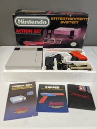 Nintendo NES Video Game Console / Action Set In Original Box!