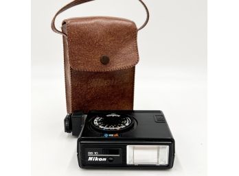 Vintage Nikon Speedlight SB-10 Shoe Mount Flash For Nikon Camera In Original Leather Case