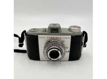 Vintage 1950s Kodak 828 Pony Film Camera With 51mm F/4.5 Lens W/ Strap
