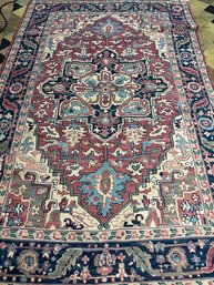 Hand Knotted Heriz Rug 6x9 Ft.   #1104.
