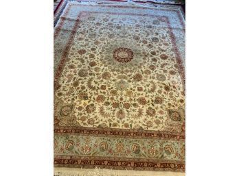 Fine Hand Knotted Persian Tabriz  Rug 120'x96'.  # 3309