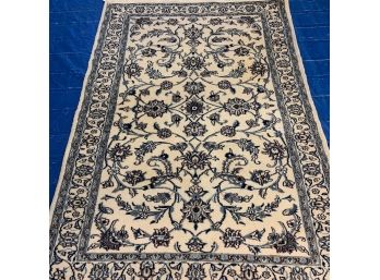 Fine Hand Knotted Silk&Wool Persian Nain  Rug 72'x48'.     #4191