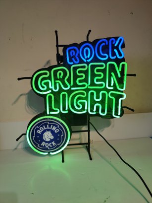 Rolling Rock Green Light Beer Neon Bar Sign Very Good Working Condition