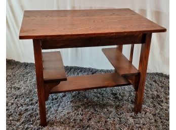 Quartersawn Oak Arts & Crafts Occasional Table With Lower Shelves