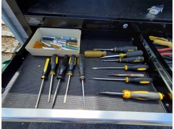 Lot Of Assorted Screwdrivers