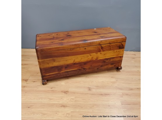 Cedar Chest With Removeable Sliding Tray