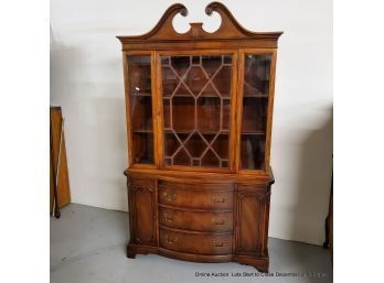 Bernhardt Furniture Chinese Chippendale China Cabinet
