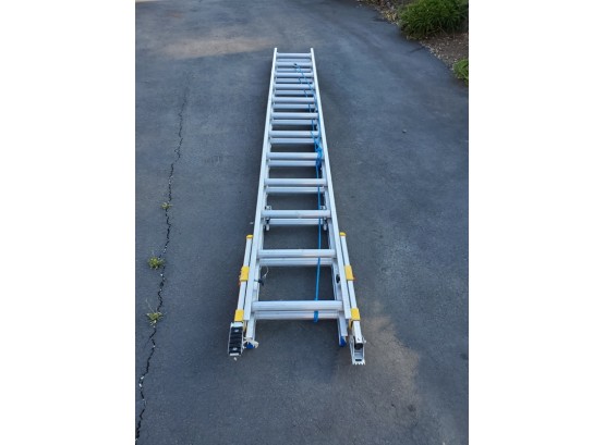 24' Werner Extension Ladder With Adjustable Feet And Built In Level