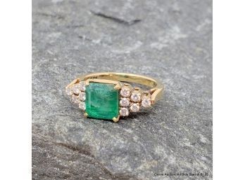 One 18K Yellow Gold Emerald - Cut Emerald And Diamond Ring Size 6 Total Weight 5 Grams