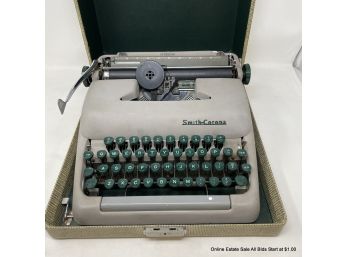 Smith-corona Sterling Portable Typewriter In Travel Case
