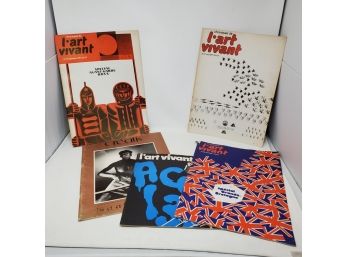 Lot Of Vintage Art Magazines  1970's