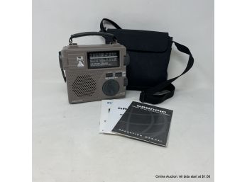 Grundig FR200 AM/FM Shortwave Radio In Case With Instructions
