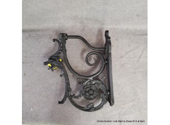 Architectural Cast Iron Wall Mount Gas Light With Dragon Panze & Son