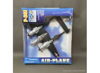 P 38-J Die-cast With Movable Propellers & Diecast Stand New In Box