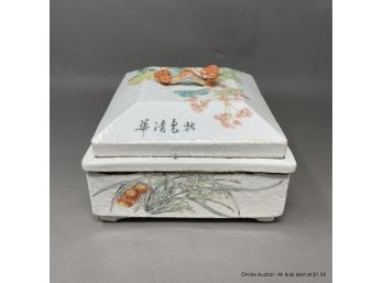 Chinese Porcelain Qing Dynasty Guangxu Era Lidded Box Circa 1901