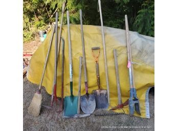 11 Assorted Yard Tools: Shovel, Bow Rake, Broom, Post Hole Digger, Hoe, Maddock, Pick Axe, Pry Bar