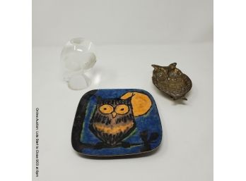 Three Owl Items: Steuben, MCM Trivet, Brass Tray