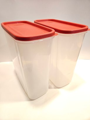 2 Rubbermaid Large Capacity Storage Containers