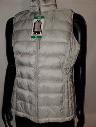 32 Degrees Woman's Size XL Puffer Vest Brand New