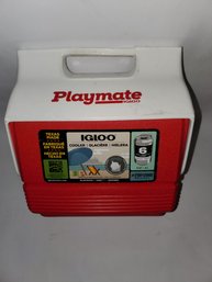 Igloo Playmate 6 Can Small Cooler