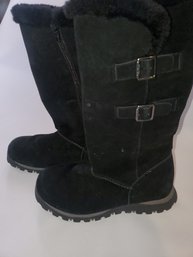 Skechers Women's Snow Boots Size 7.5