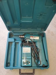 Makita Drill/charger & Case