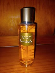 Victoria Secrets Bare Vanilla Fragrance Mist 8.4fl Oz