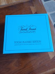 Trivial Pursuit Young Players Edition Card Game