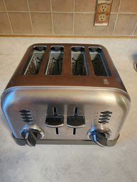 Cuisinart 4-slice Toaster
