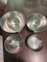 Stainless Steel Revere Wear Mixing Bowls 4 Piece Set.