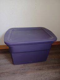 Sterilite 20Gallon Snap Lid Purple Storage Tote