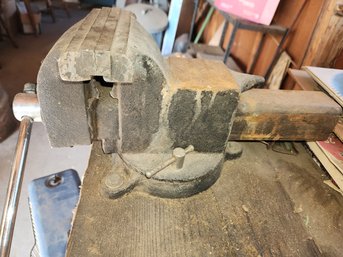 Bench Top Vice