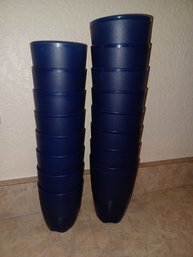 16 Plastic Blue Cups