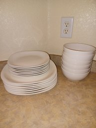 Thomson Pottery Dish Set 20pcs
