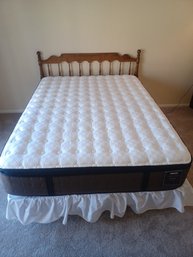 Stearns & Foster Queen Size Bed Set