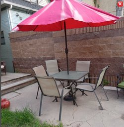 Outdoor Table & Umbrella W X4 Chairs