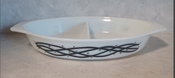 Vintage Pyrex Barbed Wire Divided Casserole Dish