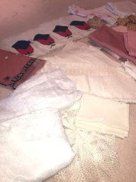 Vintage Linens & Tablecloths