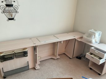 Sewing Table SEWING MACHINE NOT INCLUDED!!
