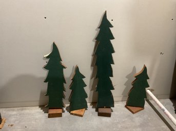 Set Of 4 Wooden Christmas Trees