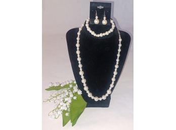 Faux Pearl Set Necklace Bracelet Earrings