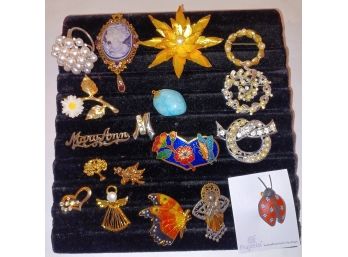Brooches,scarf Ring And Pendants 18pcs