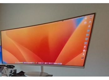 Samsung Curved Computer Screen 32inx15in