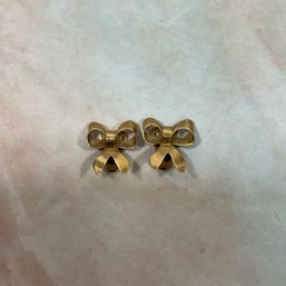 120 10k Gold Bow Clip-On Earrings