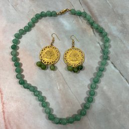 127 Vintage Jade Gold Tone Necklace And Dangle Earrings