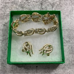 034 Matching Signed Coro Gold And White Bracelet And Earrings.