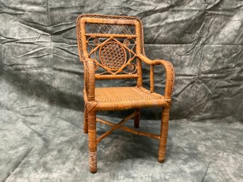 007 Victorian Wicker Children's Chair