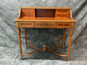 019 Antique French Louis XV Style Writing Desk