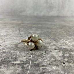 115 10k Gold Pearl Ring Size 5.75