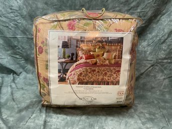 090 Oscar De La Renta Comforter, New In Package